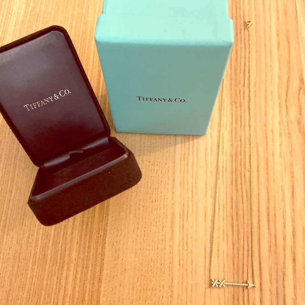 Tiffany gold and diamond arrow pendant necklace